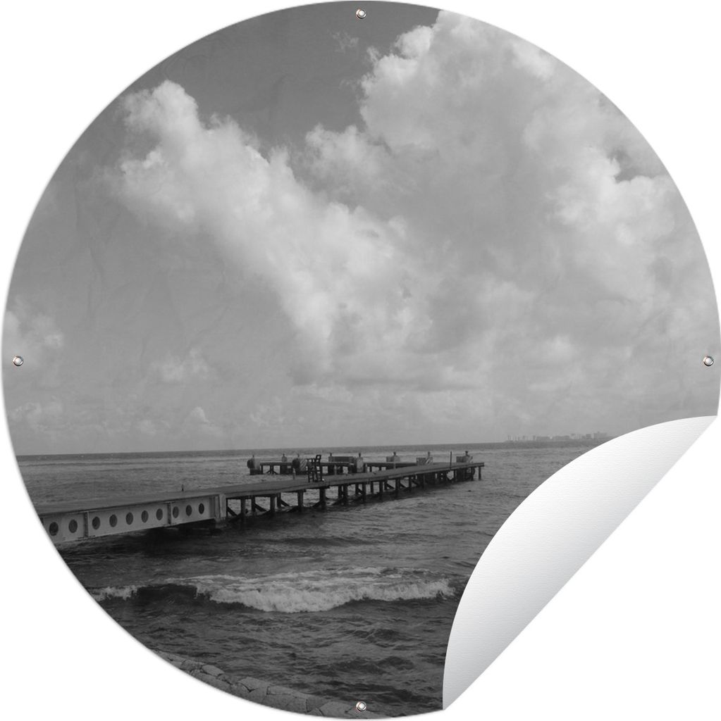 MuchoWow Gartenposter Outdoor-Poster Rund Pier im Karibischen Meer bei Isla Mujeres - schwarz und weiß Ø 60 cm Gartendeko Rundes Poster draußen