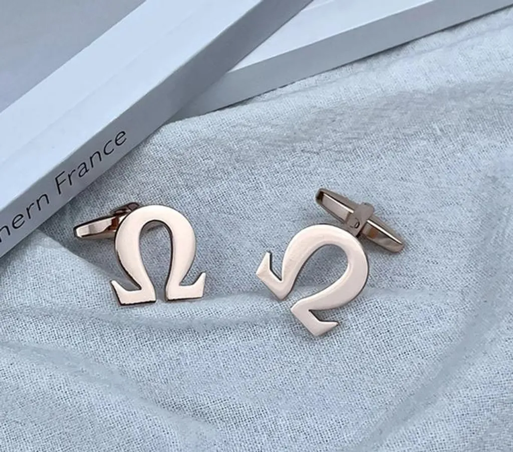 Boutons de manchette Omega gravés avec finition rhodiée haut de gamme