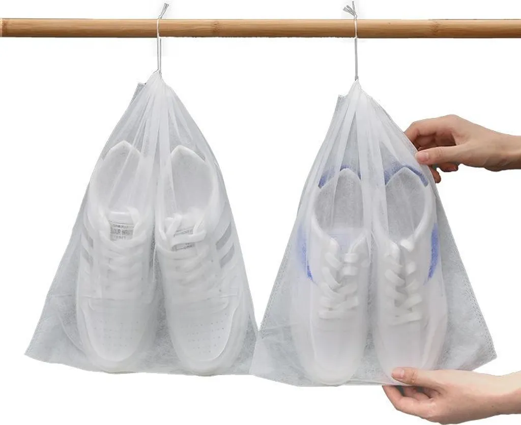 Protégez vos Chaussures de la Poussière avec 100 Sacs à Cordon L