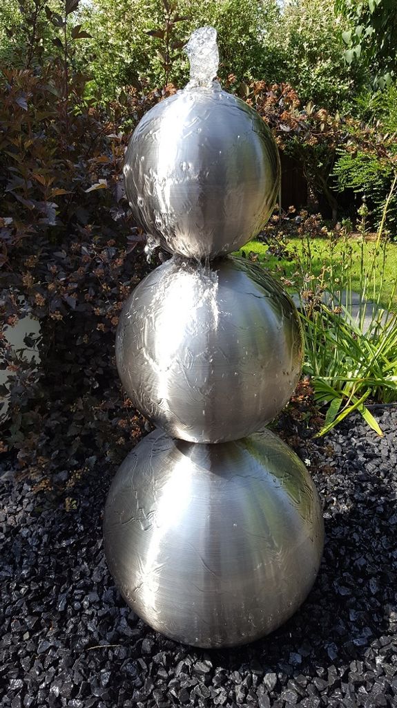 Kugelturm Sylt groß 40/30/20 cm Edelstahl matt gebürstet incl. LED ohne Becken Gartenbrunnen
