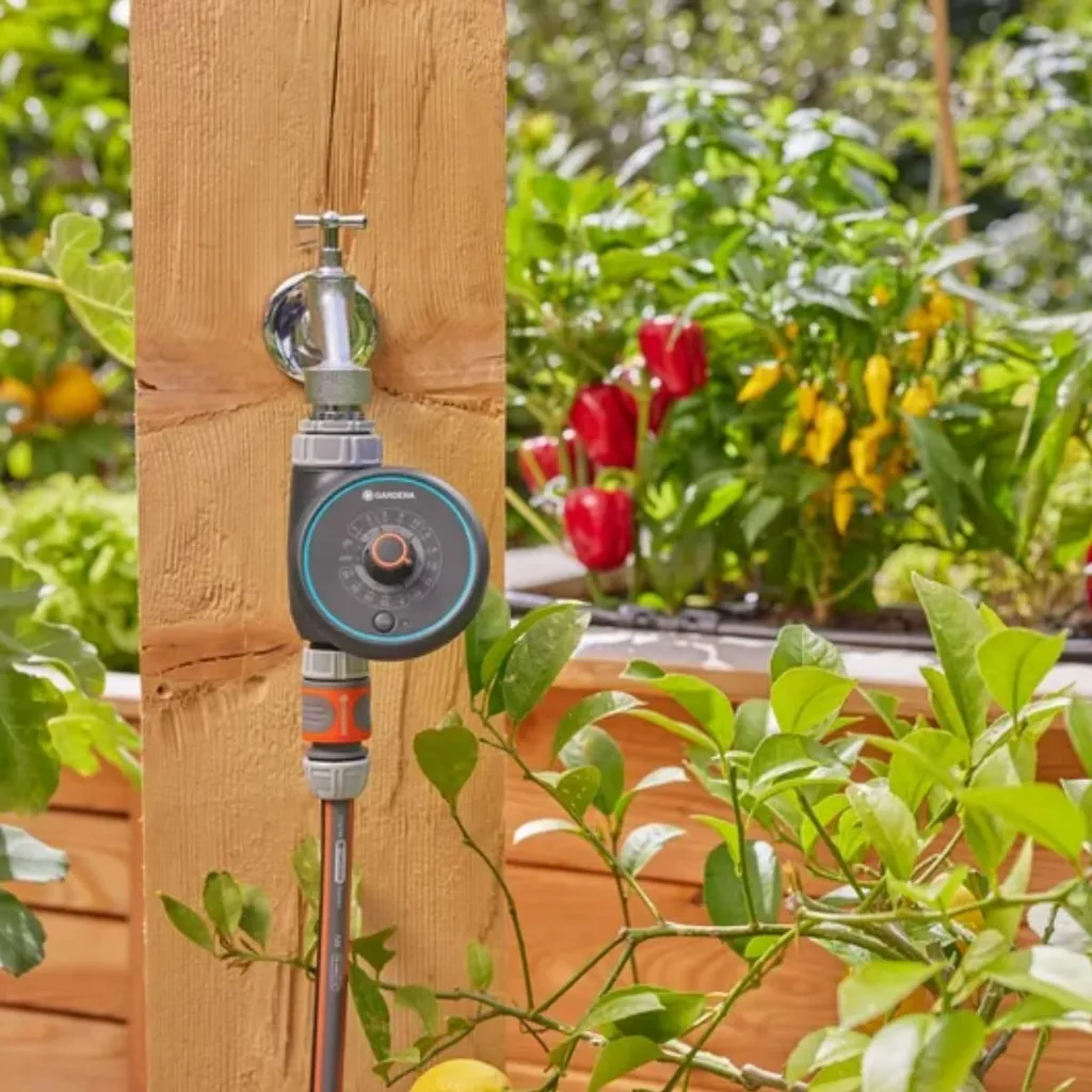 Programmateur d'arrosage Gardena facile 1896-20 avec écran LCD et réglage