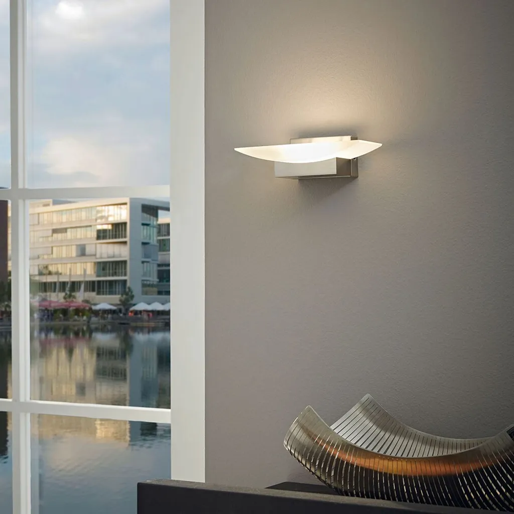 Applique murale LED design pour intérieur Eglo Metrass blanc satiné 680lm
