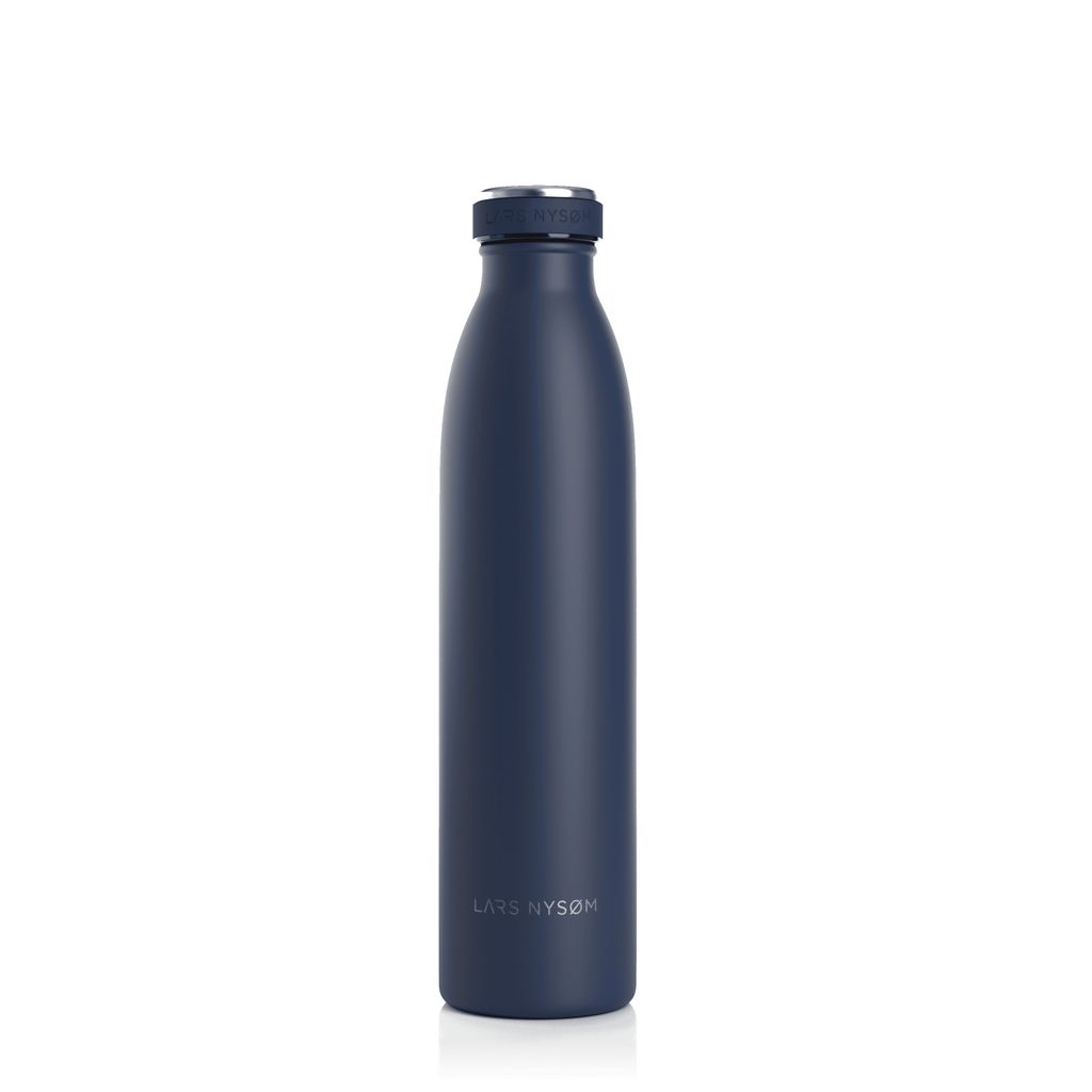 LARS NYSØM Trinkflasche Edelstahl | BPA-freie Isolierflasche | Auslaufsichere Wasserflasche für Sport, Fahrrad, Hund, Baby, Kinder 750ml Navy