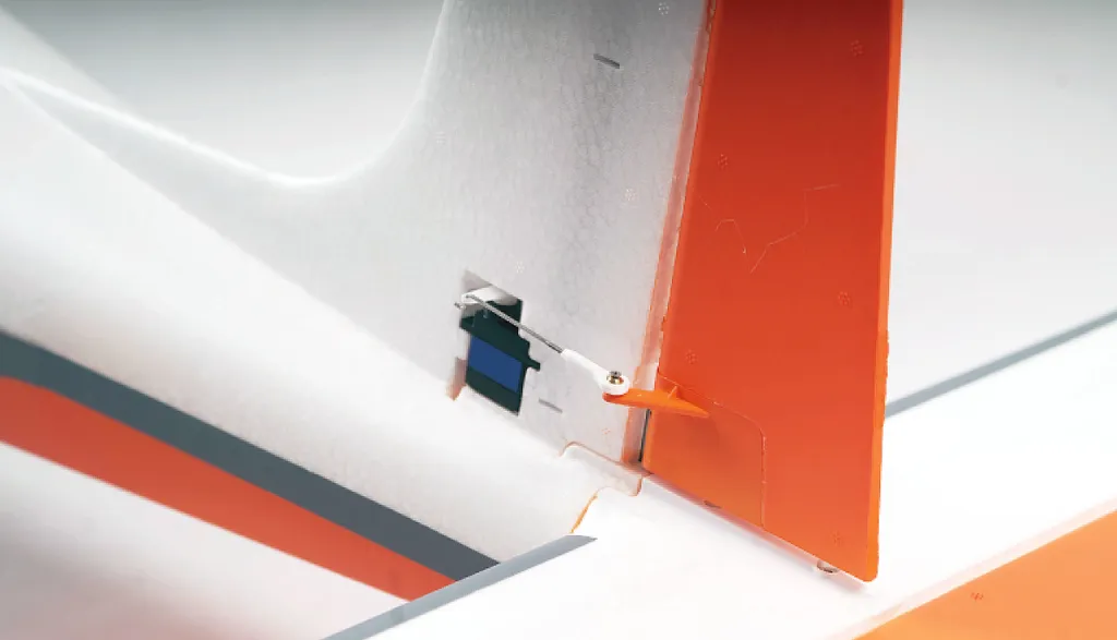 Amewi Tasman Avion RC Électrique : Finis les Atterrissages Difficiles - 7