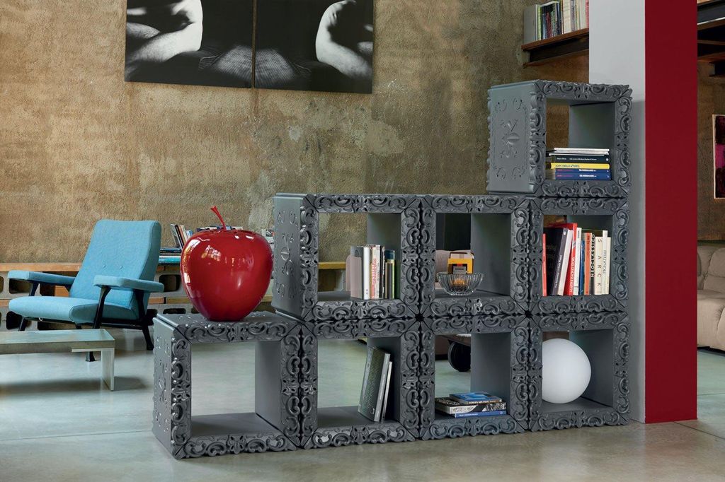 Regal Joker of Love aus der Design Of Love Kollektion im barocken Stil, modulares Design, Polyethylen