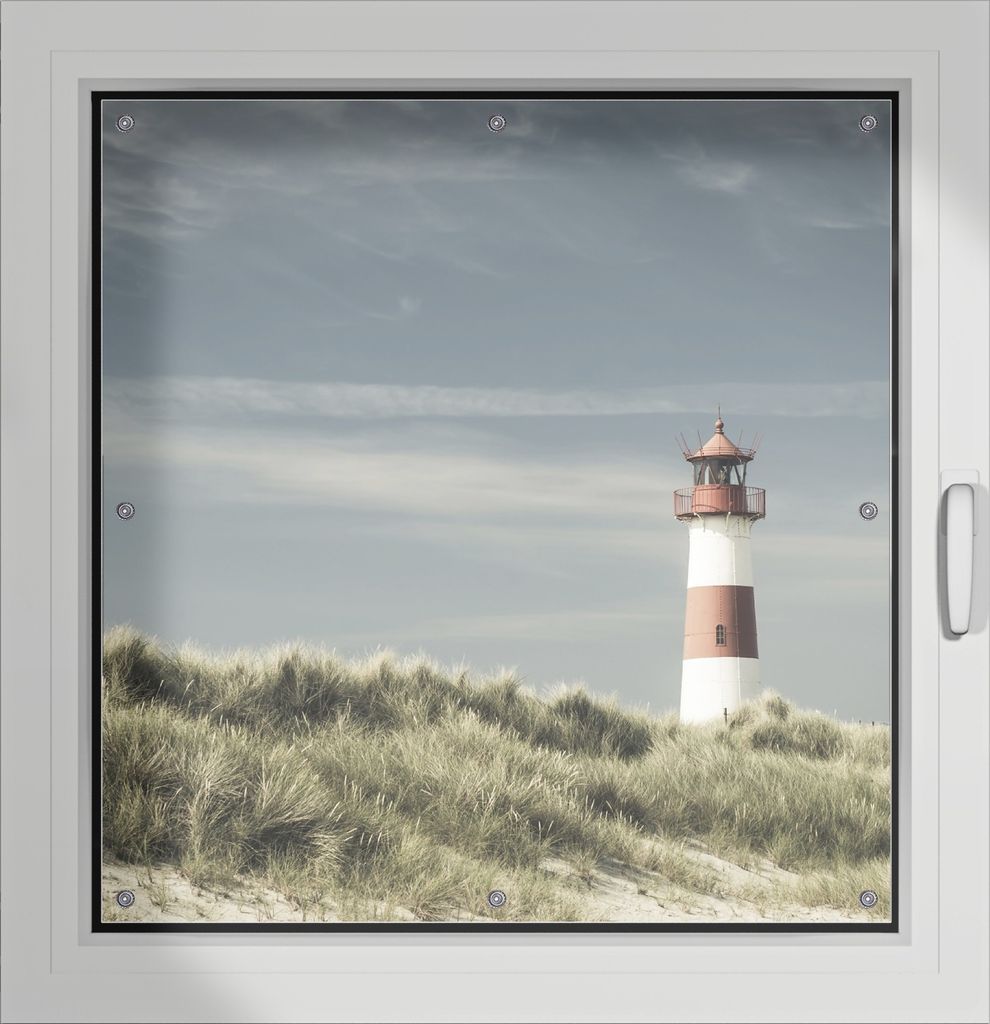 Wallario Lichtschutzbild, Dekorativer Sichtschutz Sonnenschutz 96 x 100 cm mit Motiv: Leuchtturm auf der Düne am Strand - Verdunklung ohne Bohren