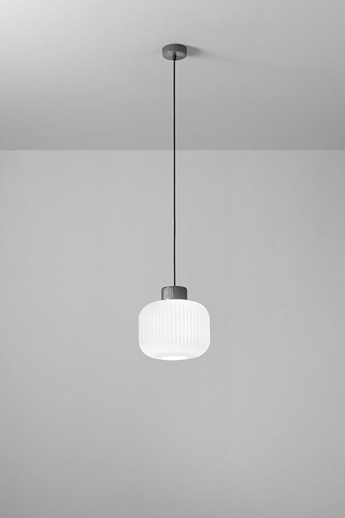 Pendelleuchte aus Keramik und mundgeblasenem Glas, weißes Plissee, E27, höhenverstellbar, Ø25 cm, IP20 - Perenz