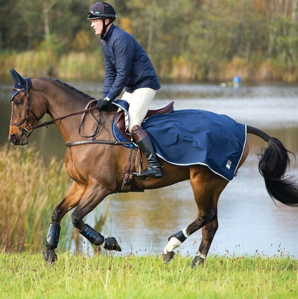 Horseware Ireland Ausreitdecke Rambo Waterproof Fleece Competition Sheet Navy/ Beige XL
