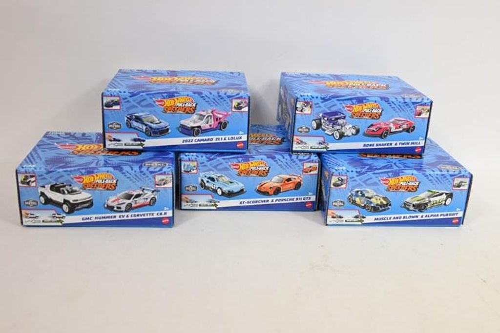 Hot Wheels Pull-Back Speeders 2-pak mix Zdjęcie produktu 