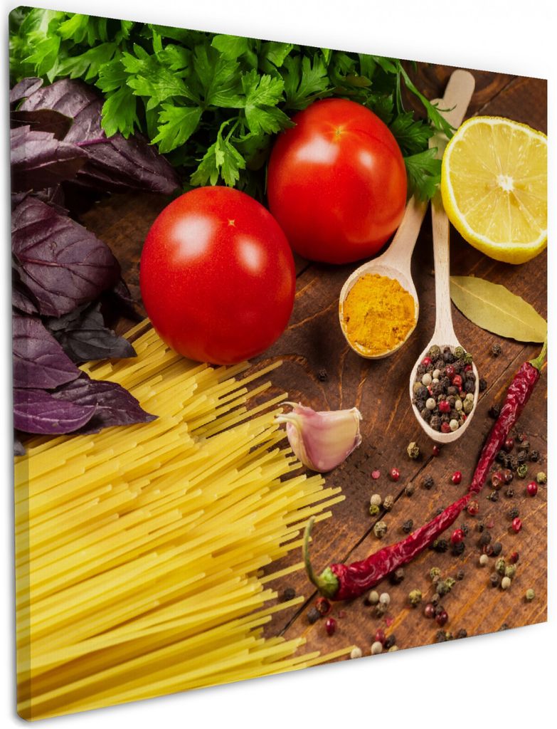 Wallario Premium Leinwandbild Italienisches Menü mit Spaghetti, Tomaten, Basilikum und Gewürzen in Größe 50 x 50 cm
