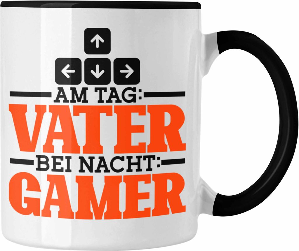 Trendation - Tasse Vatertag "Am Tag Vater Bei Nacht Gamer" Lustiges Geschenk für Gamer-Väter (Schwarz)