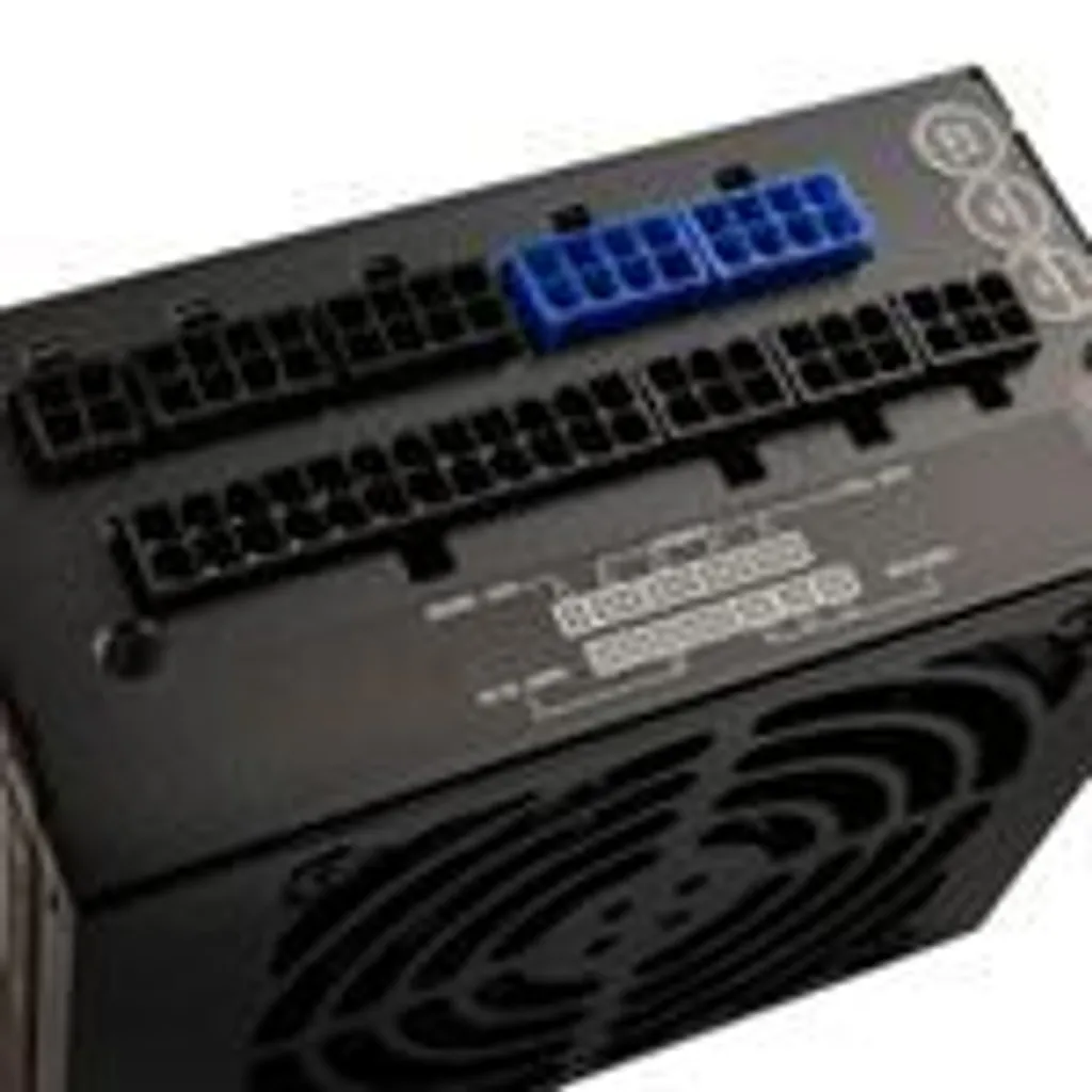 SilverStone SST-SX700-PT : Solution Alimentation 700W Stable et SFX - 5