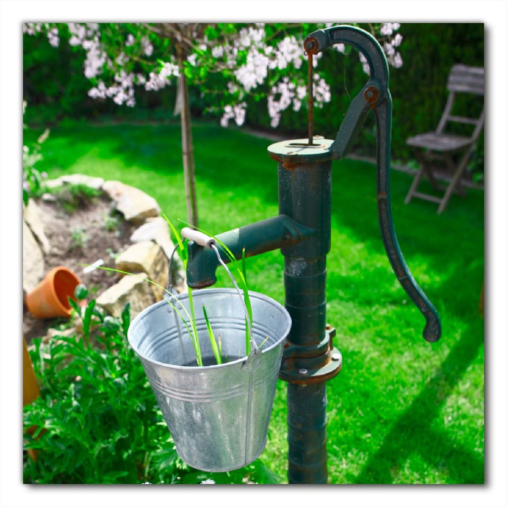 Wallario selbstklebende Möbelfolie/ Tischdecke für Innen und Außen, Größe: 60 x 60 cm - Wasserquelle im Garten