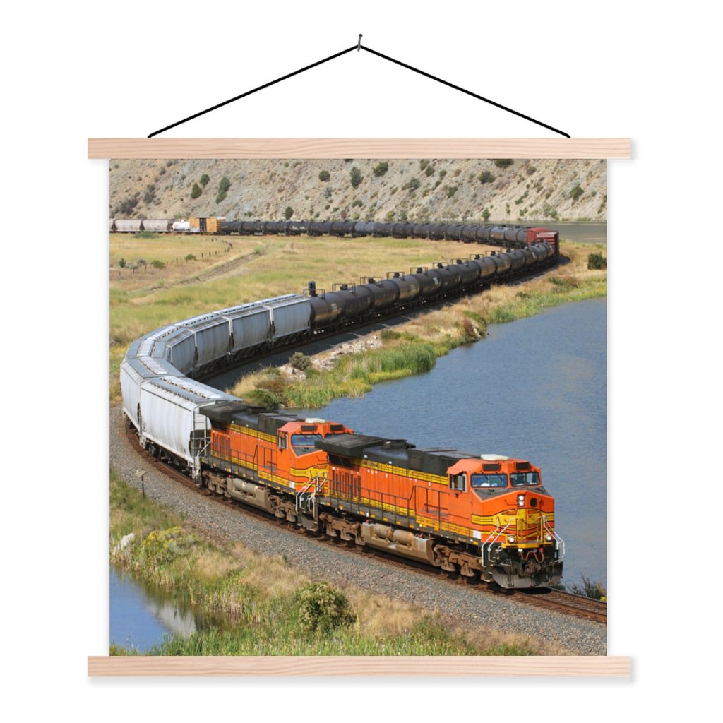 MuchoWow Textilposter Ein orangefarbener Zug 60x60 cm mit holzfarbenen Rahmen - Wanddekoration