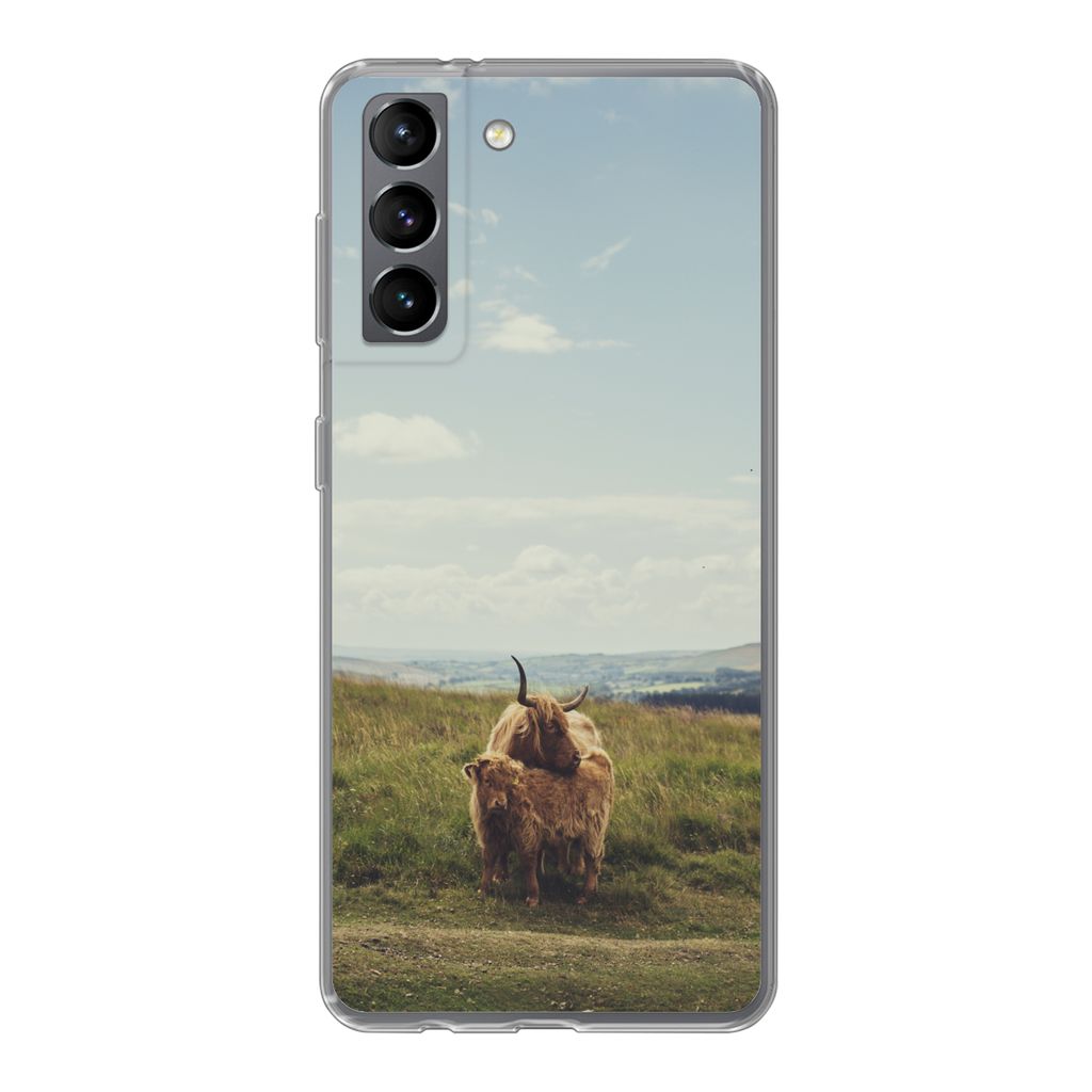 MuchoWow Handyhülle Schutzhülle Hülle für Samsung Galaxy S21 Schottische Highlander - Gras - Wolken - Tiere Silikon Softcase Handy Hülle - S...