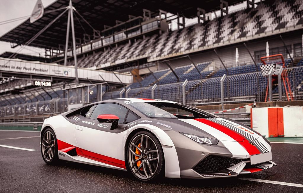 Jochen Schweizer Lamborghini Huracán fahren (10 Rdn.) Schönwald; Erlebnis verschenken oder selbst erleben; 1 Person