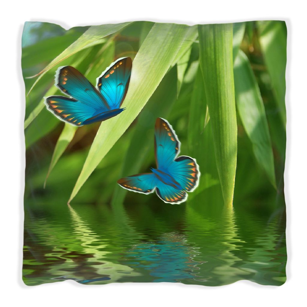 Wallario Premium Kissen, weiche Oberfläche, mit Motiv Schmetterlinge in Reflektion, Größe: 30 x 30 cm, mit weißer Rückseite
