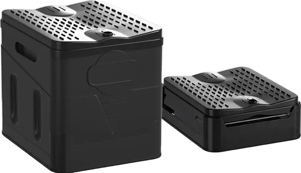 WC de camping pliable et compact noir avec assise ergonomique robuste