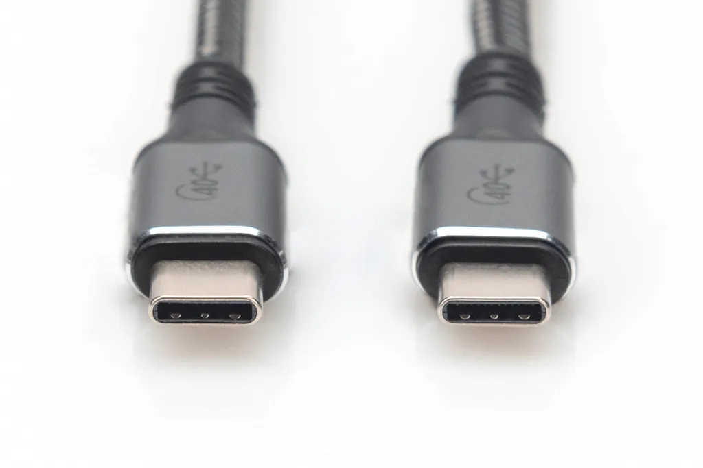 Câble USB4 40Gbit/s DIGITUS 1m Noir avec Power Delivery 100W et Vidéo 8K - 7