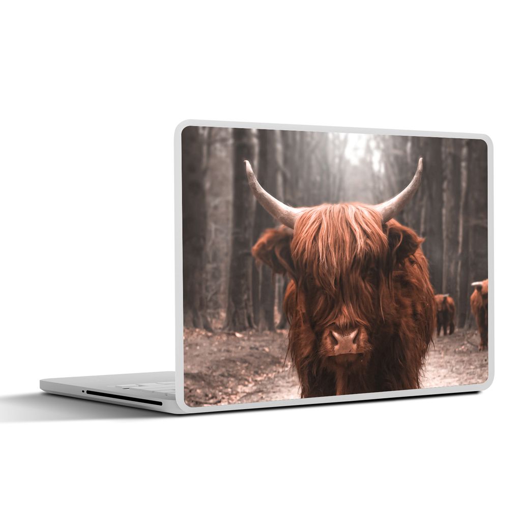 MuchoWow Laptop Aufkleber Sticker Cover Schottischer Highlander - Tiere - Wald 30x22 cm - Laptop-Sticker