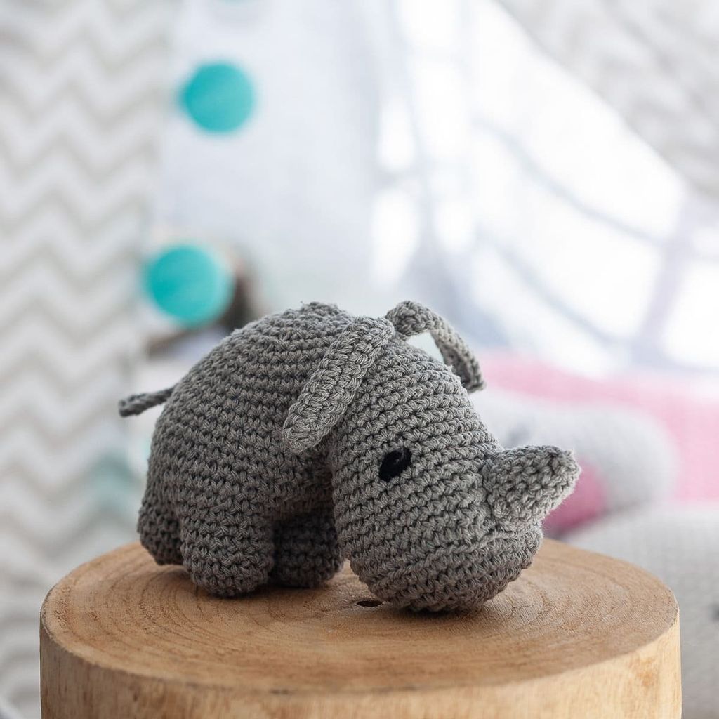 Hoooked Eco Barbante Kit, Rhino Dex, 100% recyceltes Garn Amigurumi Komplettset mit Wolle, Häkelnade : Gris Farbe: Gris