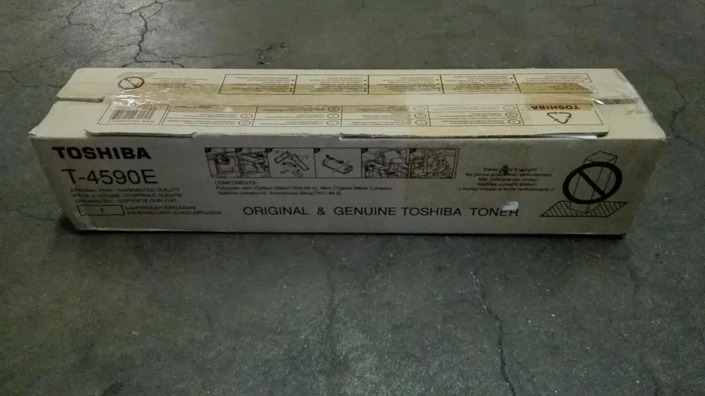 Toner Toshiba T-4590E Noir 6AJ00000086 : Évitez les Traces d'Impression