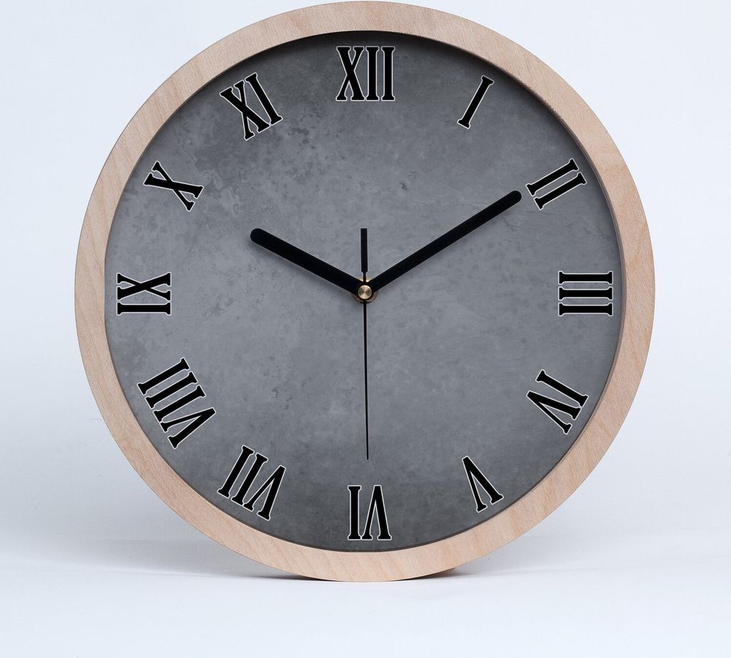 Holzuhr 30fi cm wanduhr - schwarze Spitzen - Konkreter Hintergrund