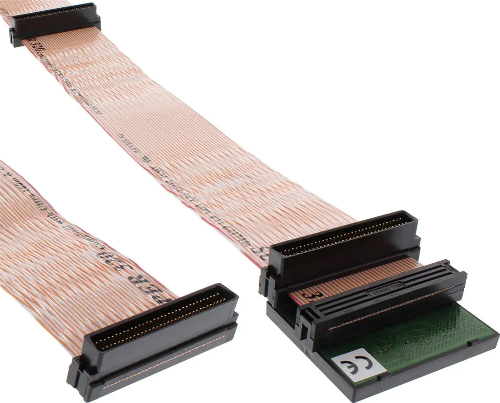 Acquista Cavo SCSI U320 68pin InLine 29953A | 2 Slot + Terminatore Integrato