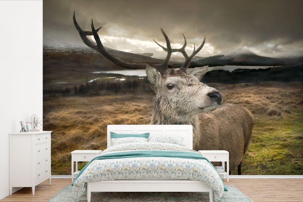MuchoWow Fototapete für Wohnzimmer oder Schlafzimmer Wandtapete Vinyl Motivtapete Geweih - Hirsch - Gebirge - 450x300 cm - Gemusterte