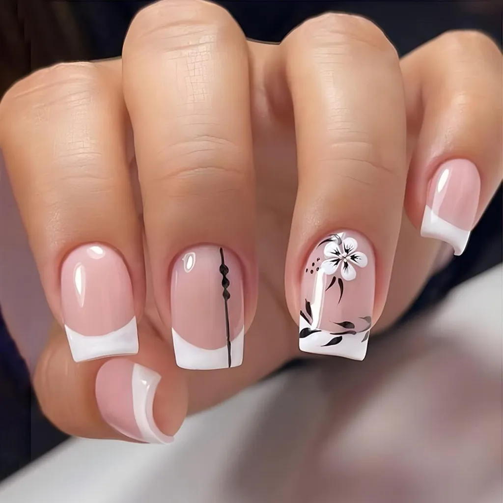 24 Faux Ongles Carrés Blancs French Manucure avec Motif Fleurie