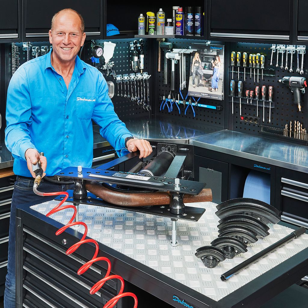 Hydropneumatischer Rohrbieger - 16 Tonnen