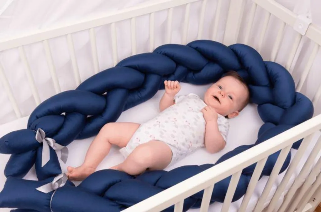 Évitez les chocs nocturnes : tresse de lit 200cm satin bleu BabyMatex