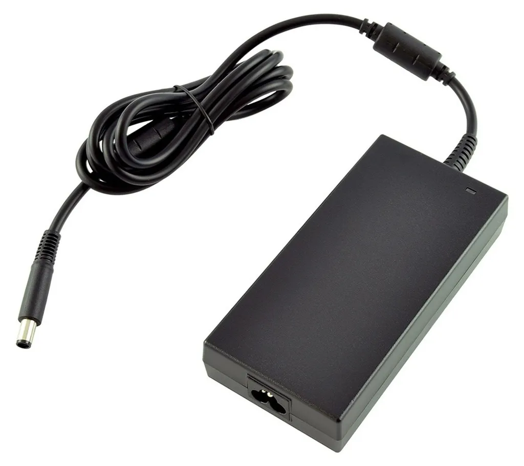 Station Dell 180W : Stop aux Câbles avec le Hub HDMI DisplayPort RJ45