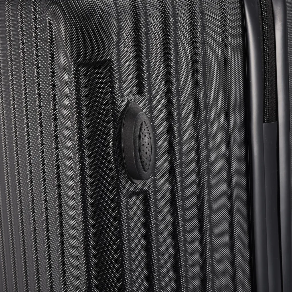 Valise 30 pouces 750 mm noire au design léger et format empilable