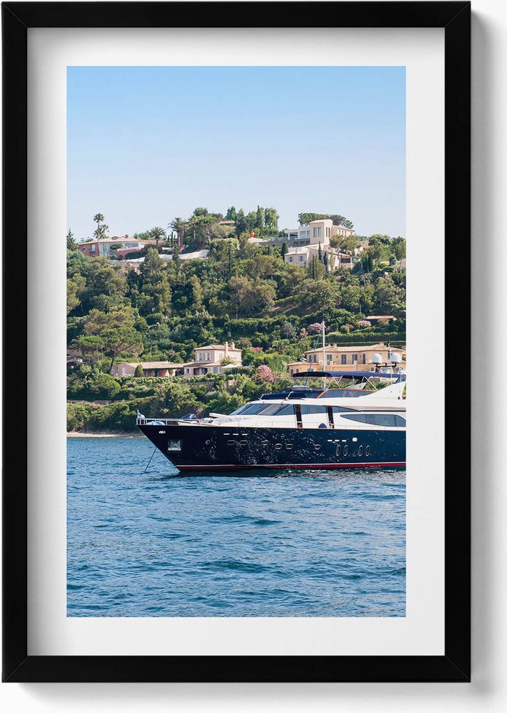 Saint Tropez in der Provence in Frankreich– Wandbild mit Rahmen – Gerahmtes Bild – Wanddekoration – 40x60 cm – Schwarz