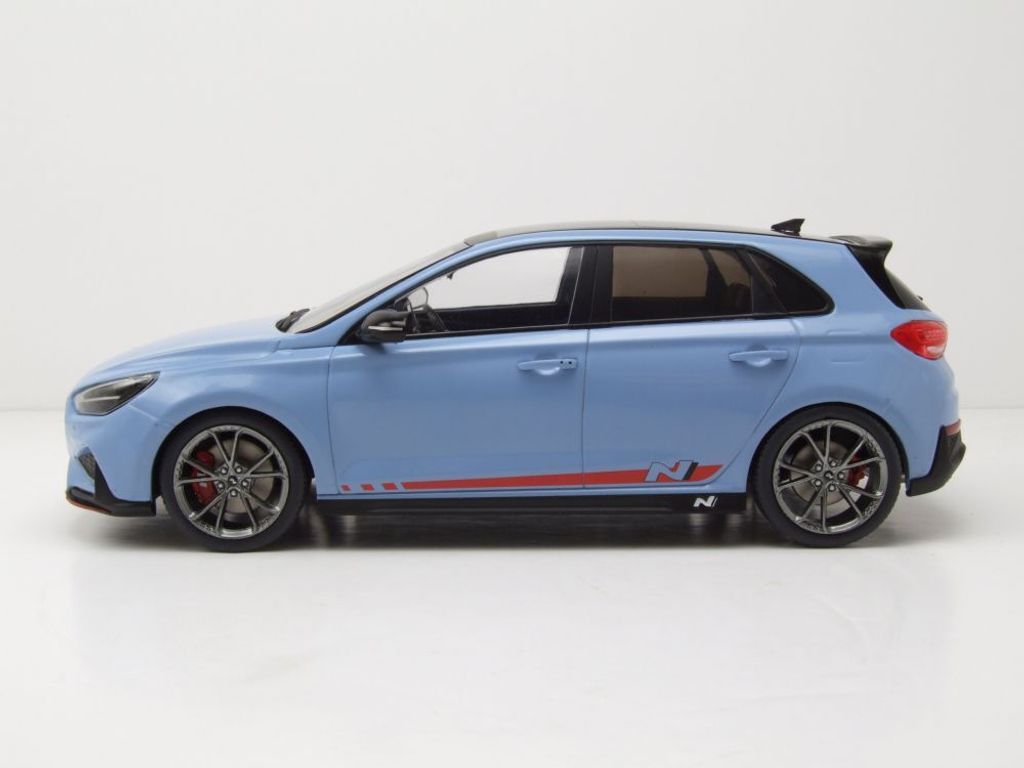 MCG 18503 Hyundai i30 N 2021 hellblau rot 1:18 Produktbild 3