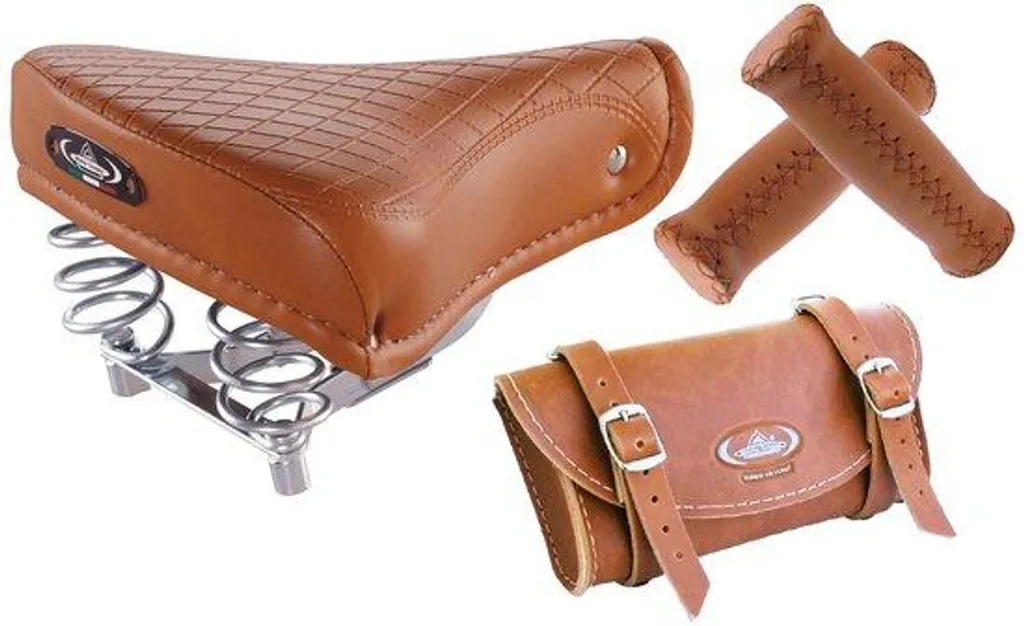 Selle vintage 1750 restaurée avec sacoche pratique et poignée de transport
