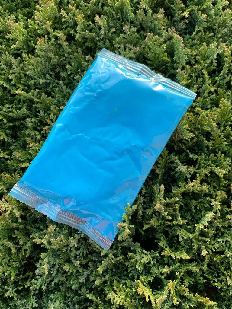 Holi Heart Polvere Blu 70g: Colore Intenso per Festival e Party