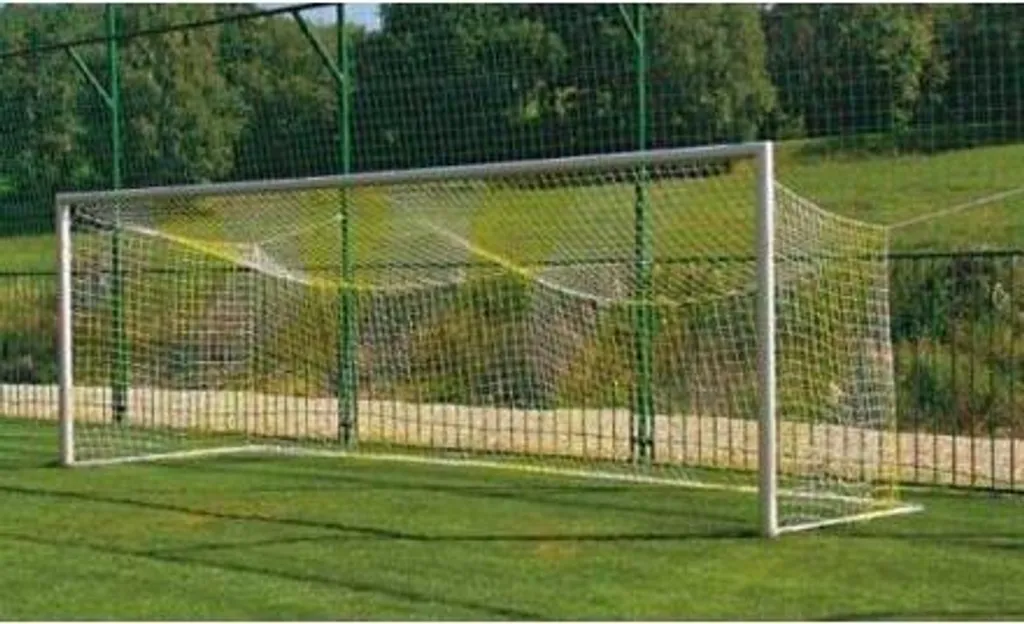 Filet sport Pokorný 2x2 m variante 1424 en polypropylène haute résistance