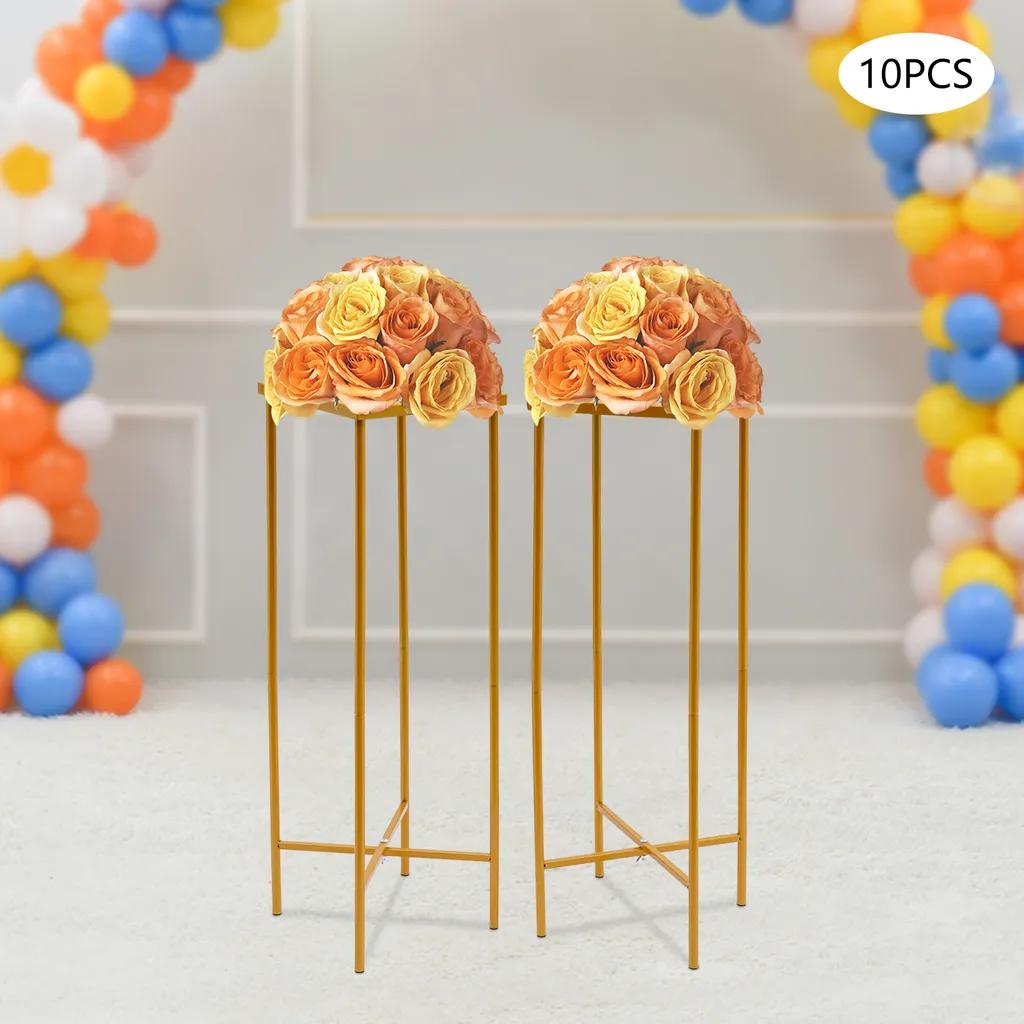 Support de fleurs en or pour décoration de table mariage chic et moderne