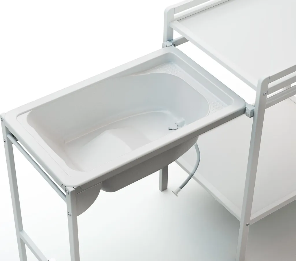 Table à langer avec baignoire AT4 : finis les maux de dos et l'encombrement