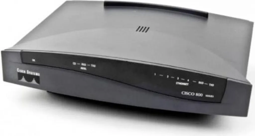 Modem Routeur ADSL Cisco 837 Ethernet 10/100Base-T(X) Pro Noir 12 Mo