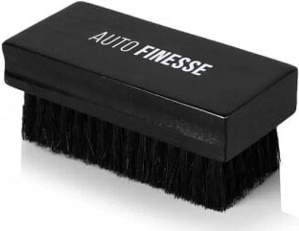 Nettoyer Sièges Auto et Tapis : Brosse Auto Finesse Upholstery Brush