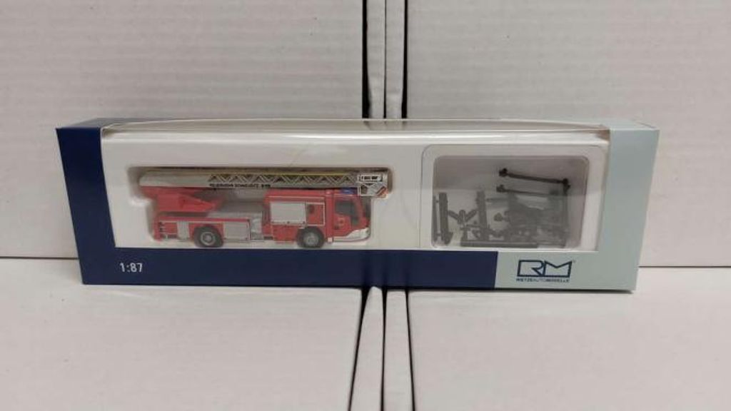 Rietze Magirus DLK 32 n.B. Feuerwehr Schkeuditz 71124 Produktbild 
