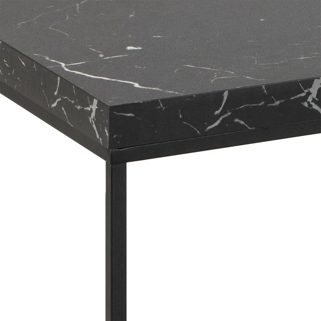 Table basse noire Barossa : un meuble robuste et facile à nettoyer