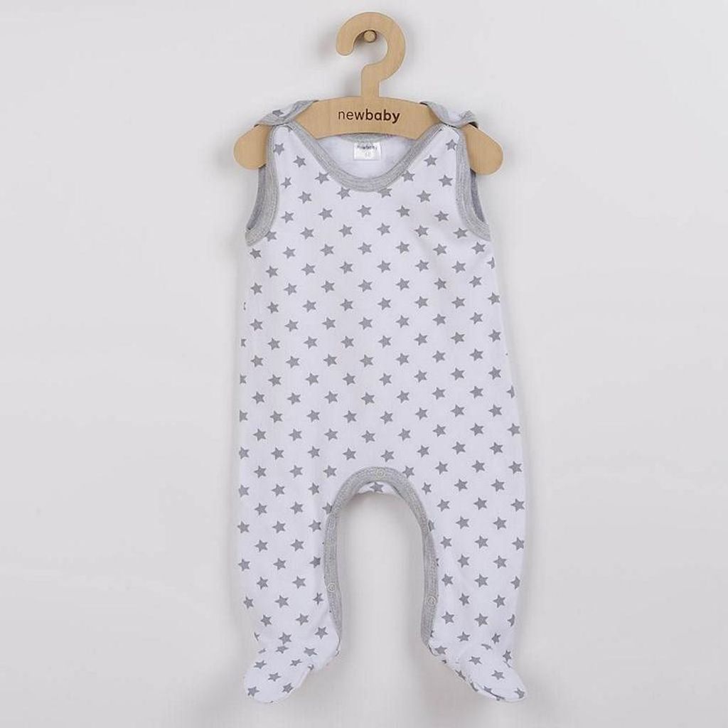 New Baby Classic II Baby-Lätzchen sitzend