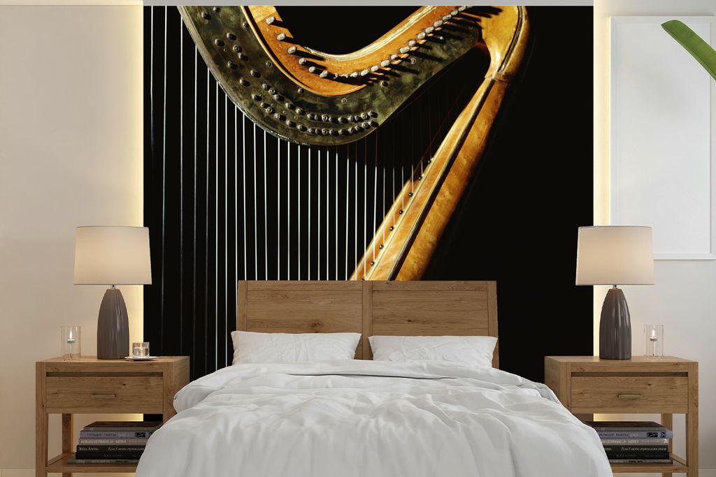 MuchoWow Fototapete für Wohnzimmer oder Schlafzimmer Wandtapete Vinyl Motivtapete Harfe auf schwarzem Hintergrund - 240x240 cm - Schlafzimmer-Ta...
