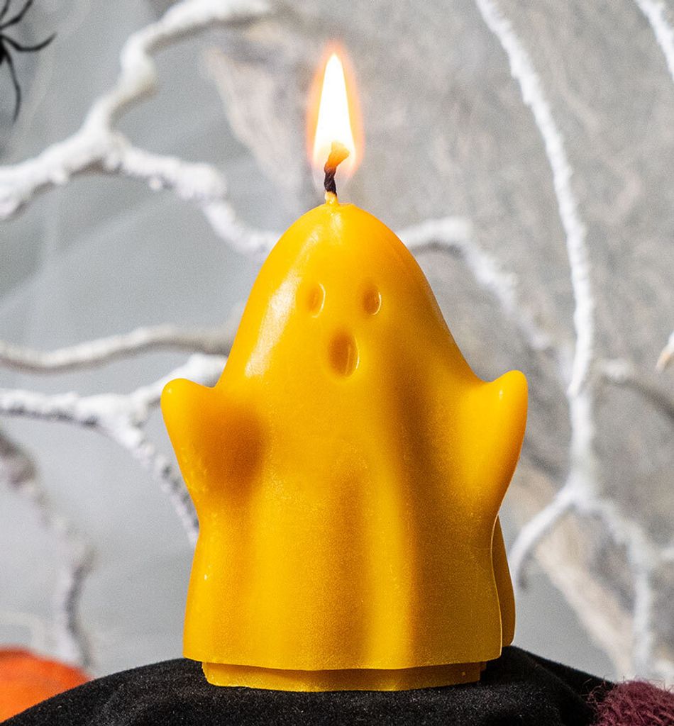 tea4chill Halloween Deko Geist als Kerze, gruselige Figur tolle Geschenk idee, 5,5 x 4,5 x 7,5cm, Bienenwachskerze aus 100% Bienenwachs, lange Bren...