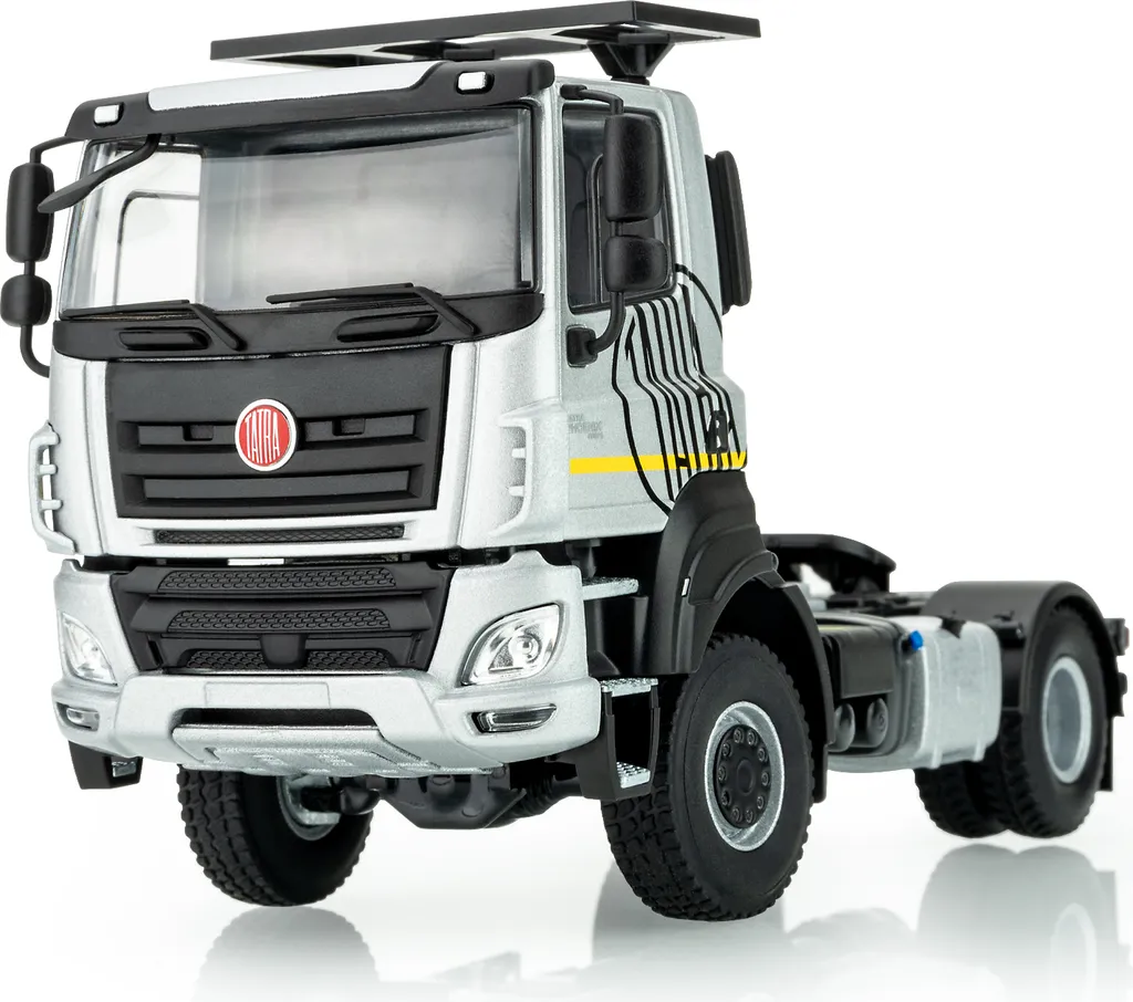 Tracteur TATRA Phoenix 4x4 Silver Kaden 1:43 - Finition Métal de Haute Qualité