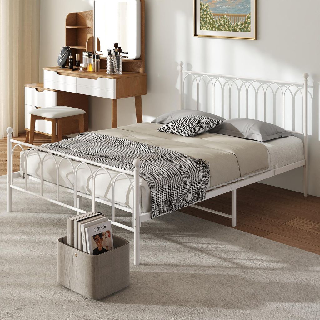 STILVORA Metallbett 140 x 200 cm Bettgestell Jugendbett mit MDF-Kopfteil, Lattenrost, modernes Design, 27 cm Bodenfreiheit, Weiß, ohne Matratze